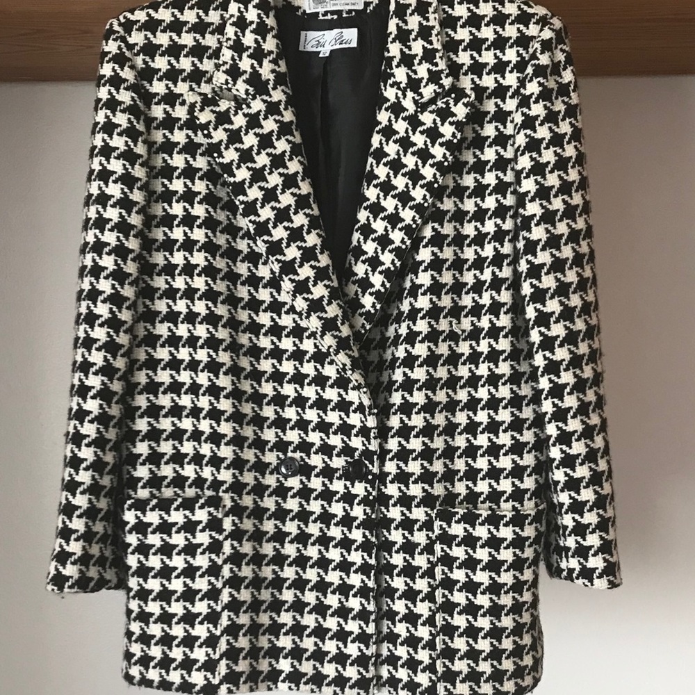 Bill Blass jacket , pearls on lapel, sleeves